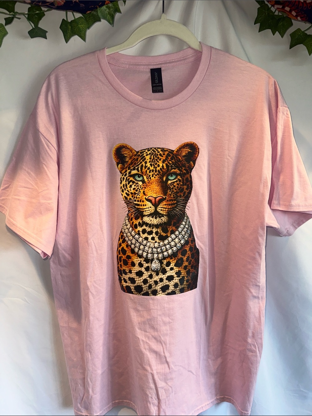 Gildan Pink Tee with Leopard Portrait and Pearl Necklace Graphic